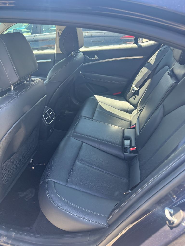 2023 Genesis G70 - $27,700