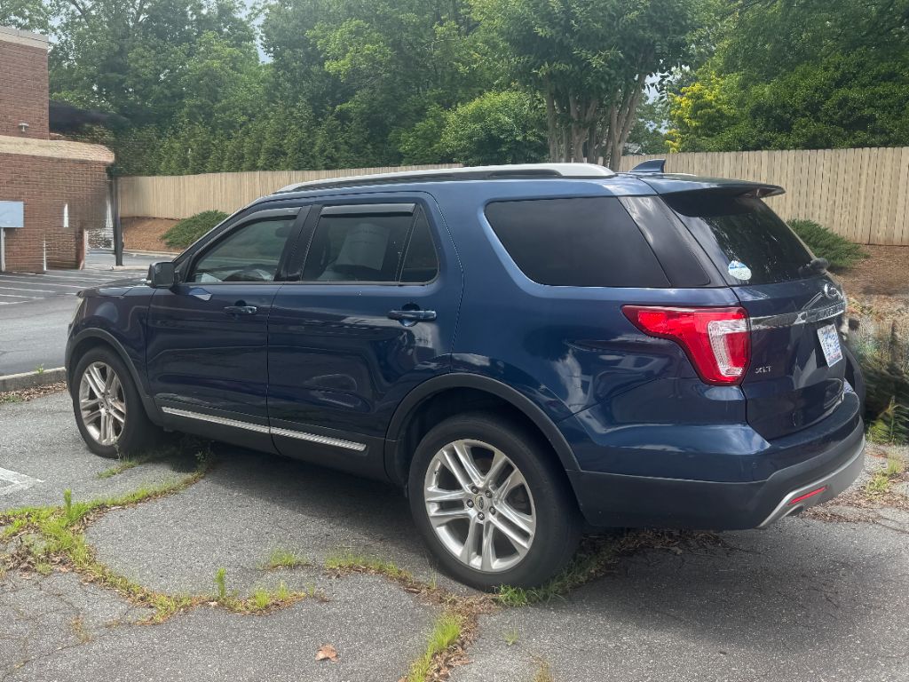 2016 Ford Explorer - $13,000
