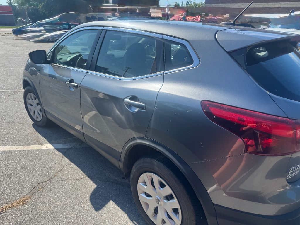 2018 Nissan Rogue - $12,000