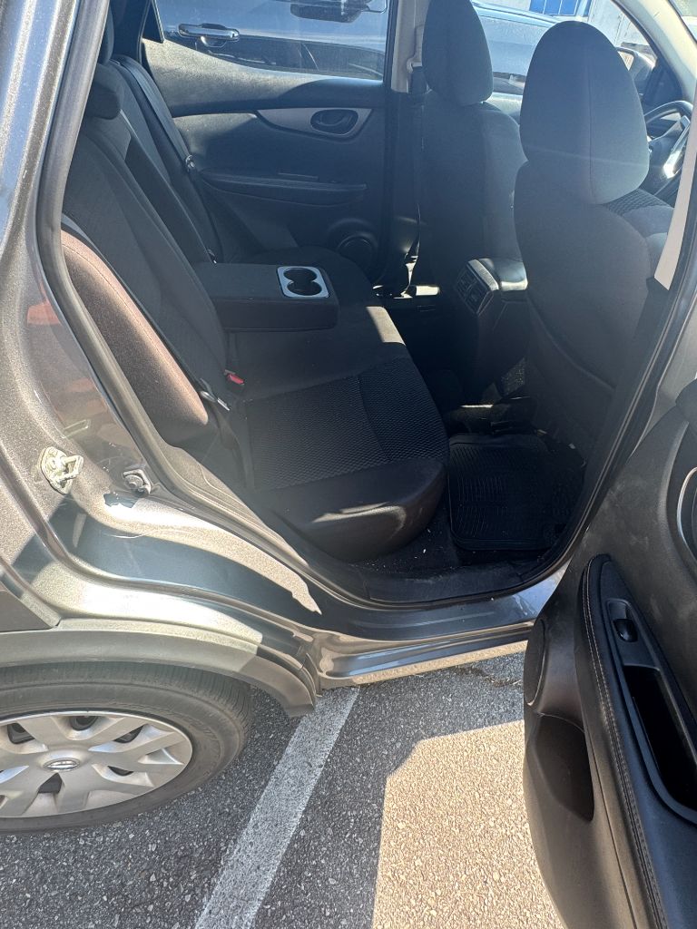 2018 Nissan Rogue - $12,000