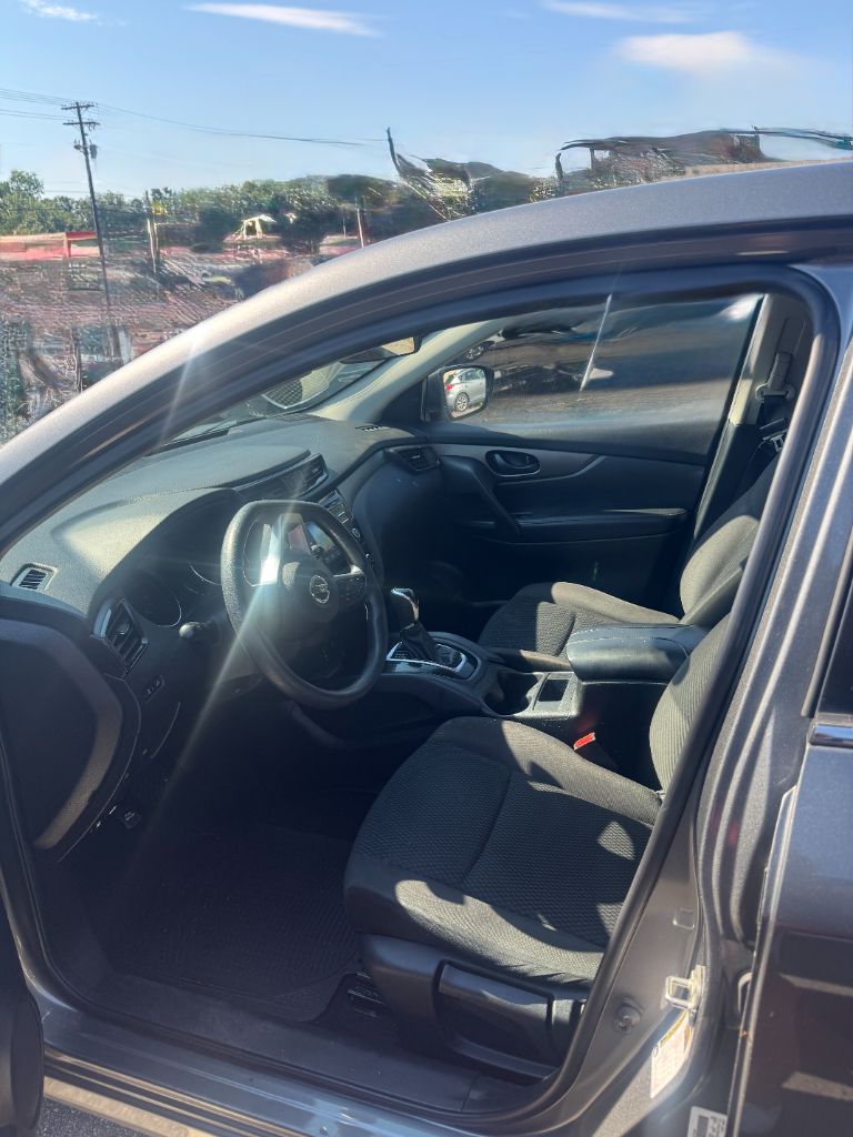 2018 Nissan Rogue - $12,000