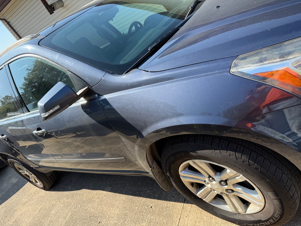 2013 Chevrolet Traverse LT photo