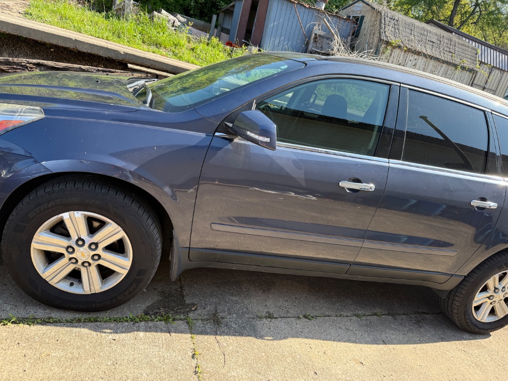 2013 Chevrolet Traverse LT photo