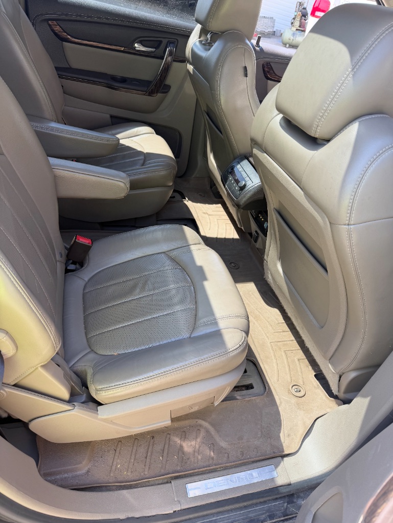 2014 GMC Acadia Denali photo