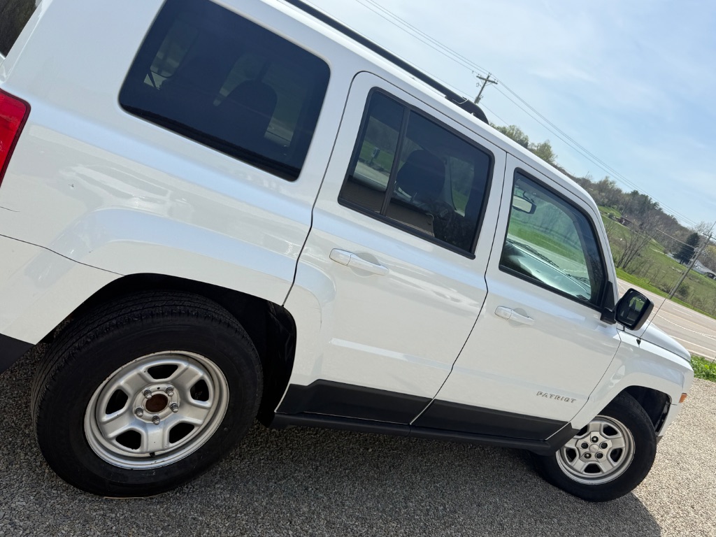 2016 Jeep Patriot Sport photo