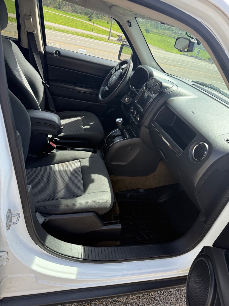 2016 Jeep Patriot Sport photo