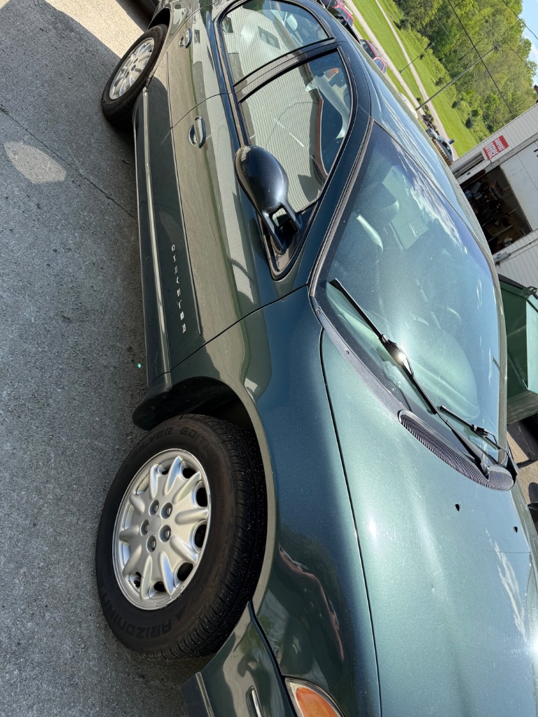2000 Chrysler Cirrus LXi photo