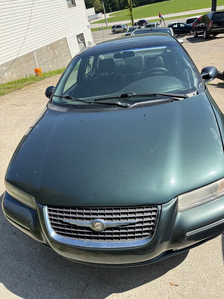 The 2000 Chrysler Cirrus LXi photos
