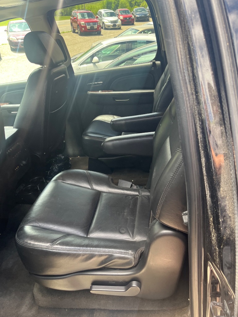 2009 GMC Yukon XL Denali photo