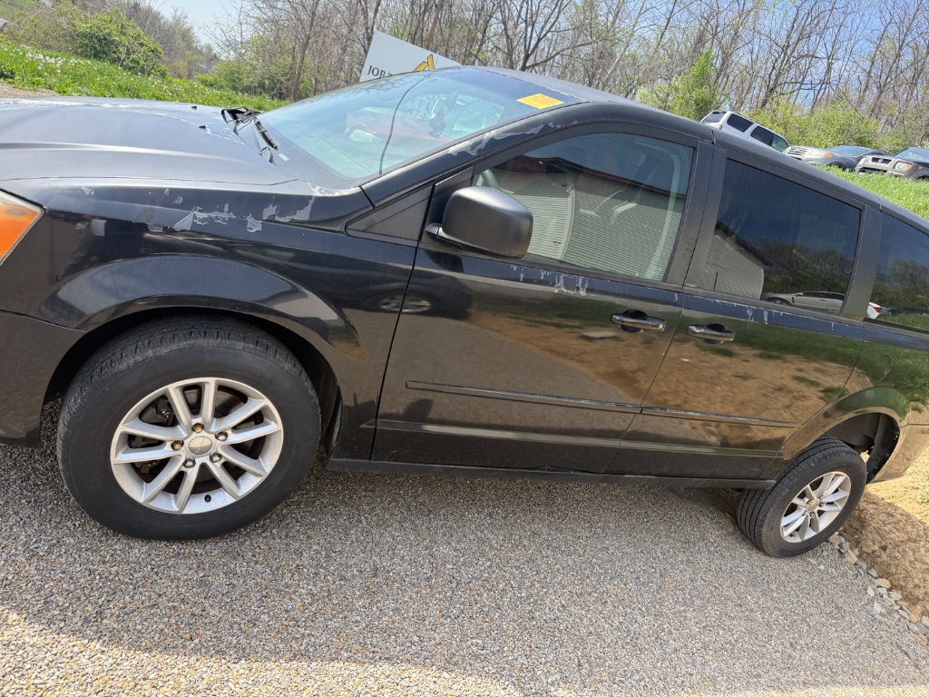 2014 Dodge Grand Caravan SE photo