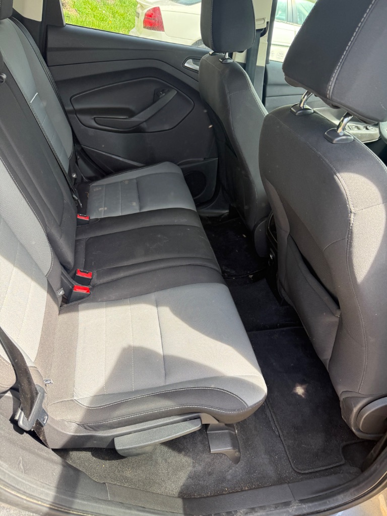 2014 Ford Escape SE photo