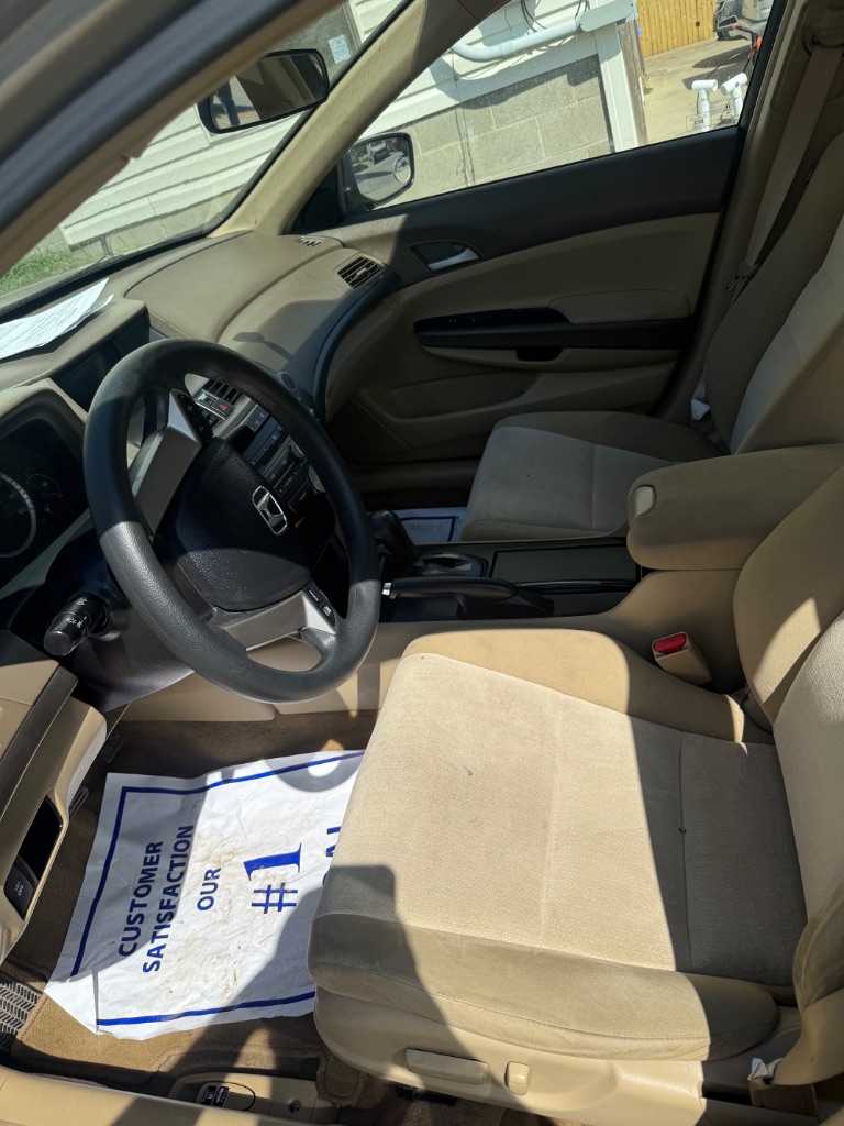 2009 Honda Accord LX-P photo