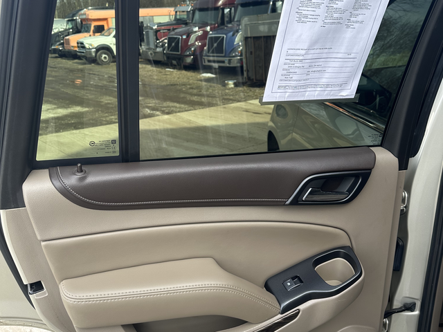 2016 GMC Yukon SLT photo