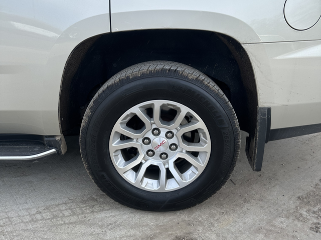 2016 GMC Yukon SLT photo