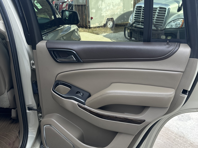 2016 GMC Yukon SLT photo