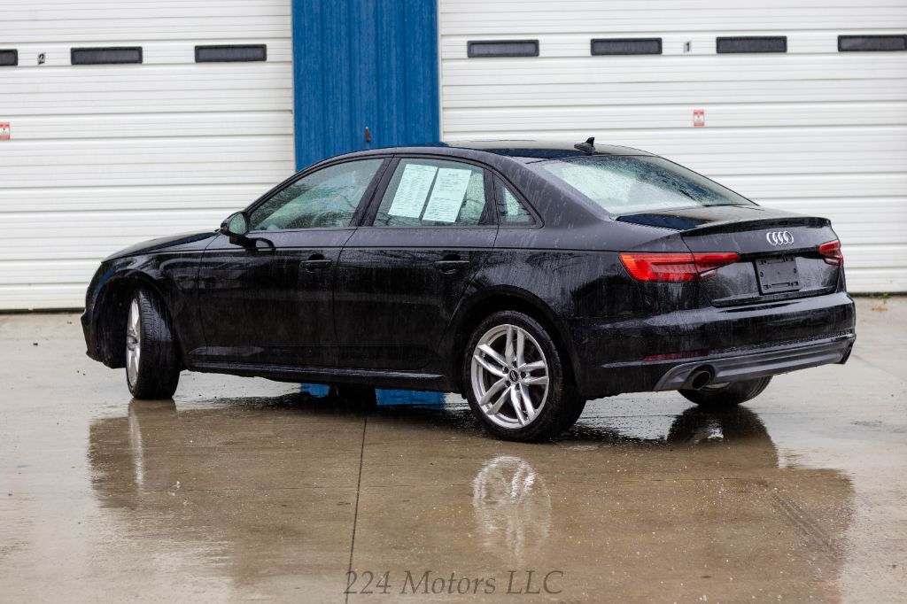 2017 Audi A4 Premium photo