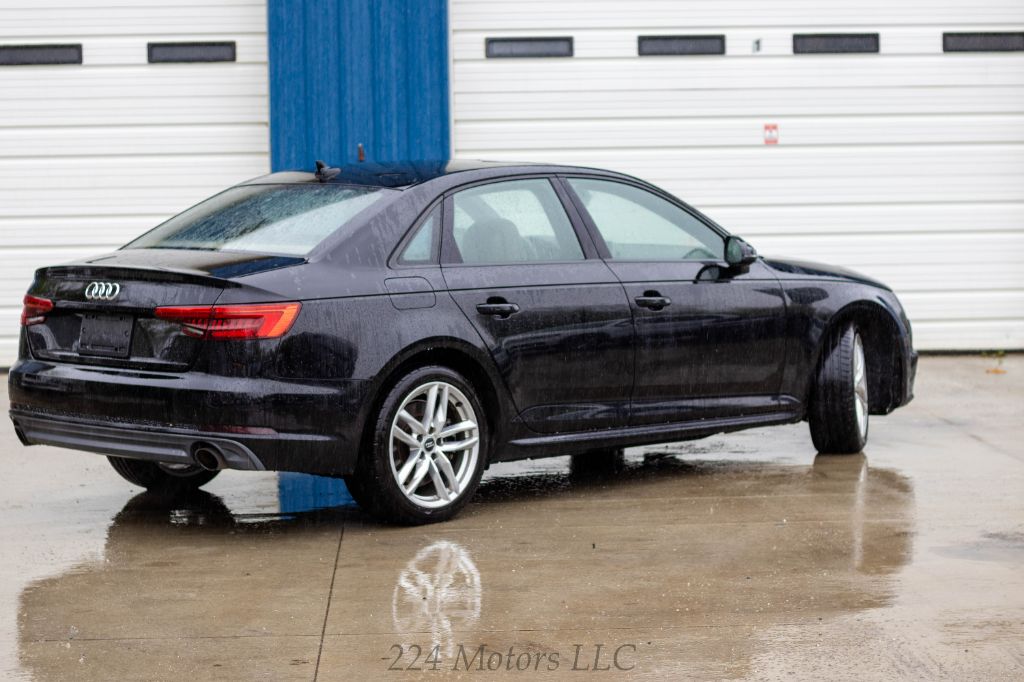2017 Audi A4 Premium photo
