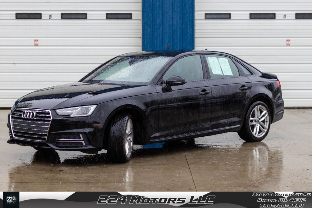 2017 Audi A4 Premium photo