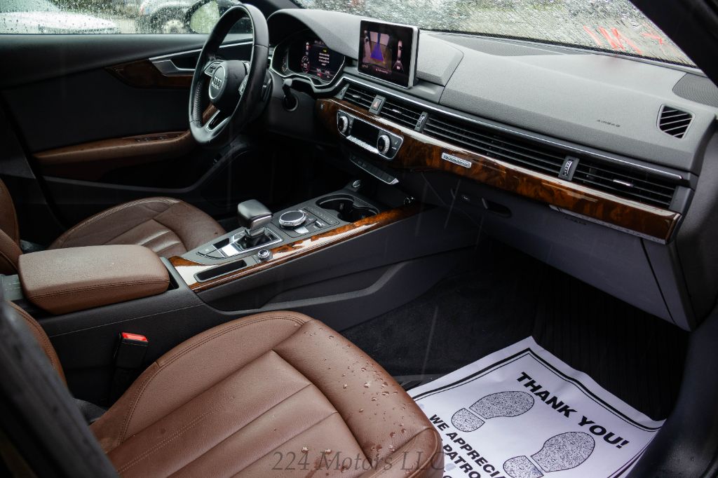 2017 Audi A4 Premium photo