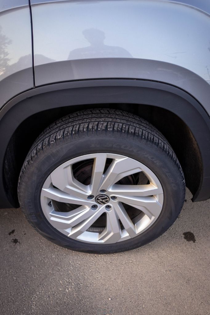 2023 Volkswagen Atlas - $30,499
