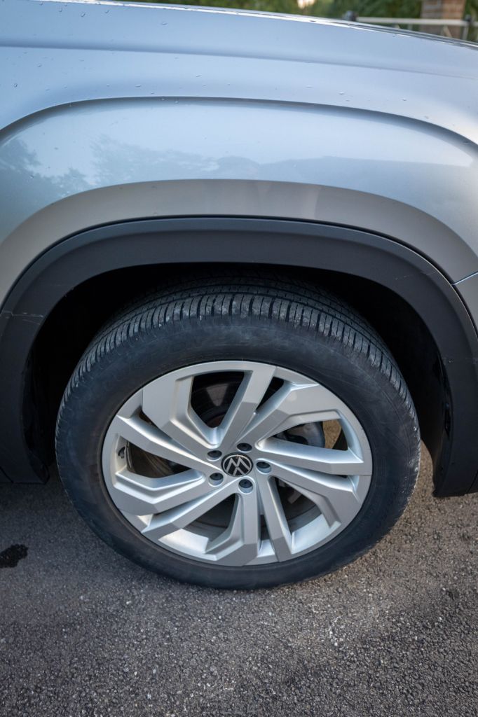 2023 Volkswagen Atlas - $30,499
