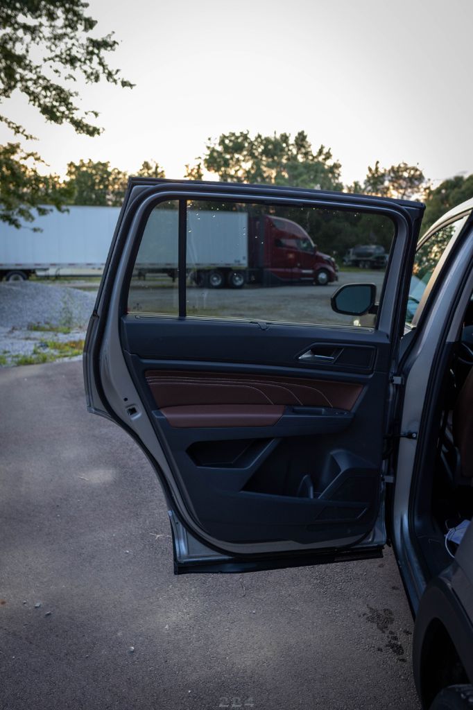 2023 Volkswagen Atlas - $30,499