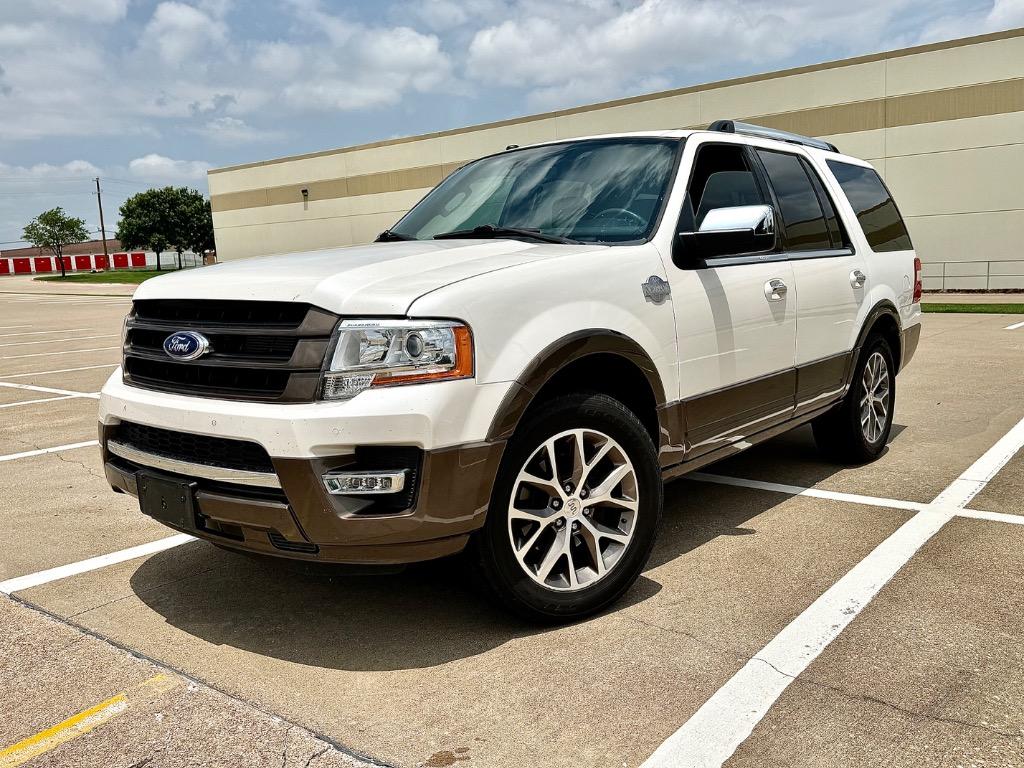 2017 Ford Expedition - $13,995