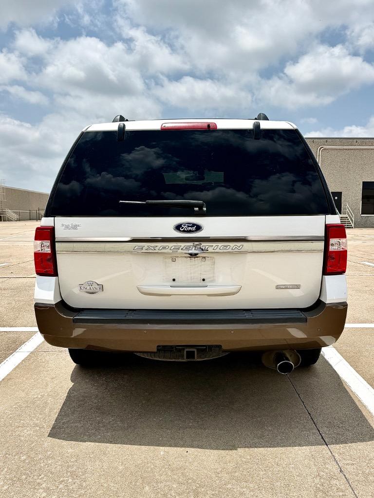 2017 Ford Expedition - $13,995