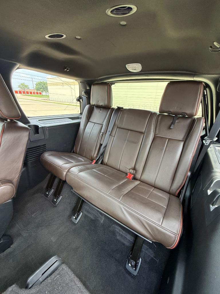 2017 Ford Expedition - $13,995