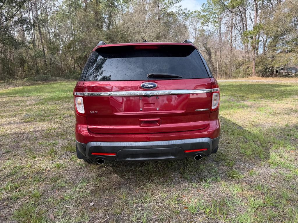 2015 Ford Explorer - $10,900