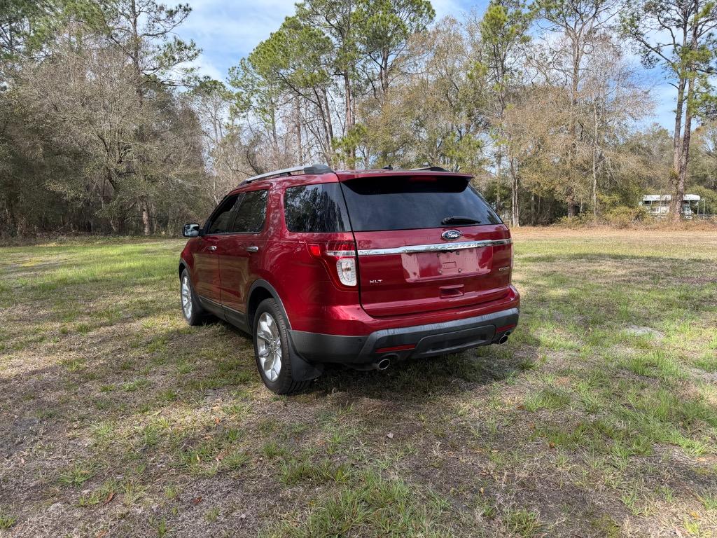 2015 Ford Explorer - $10,900