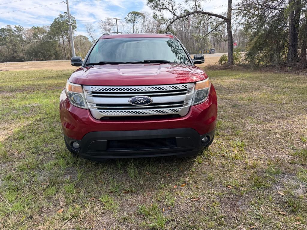 2015 Ford Explorer - $10,900