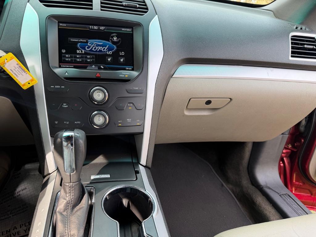 2015 Ford Explorer - $10,900
