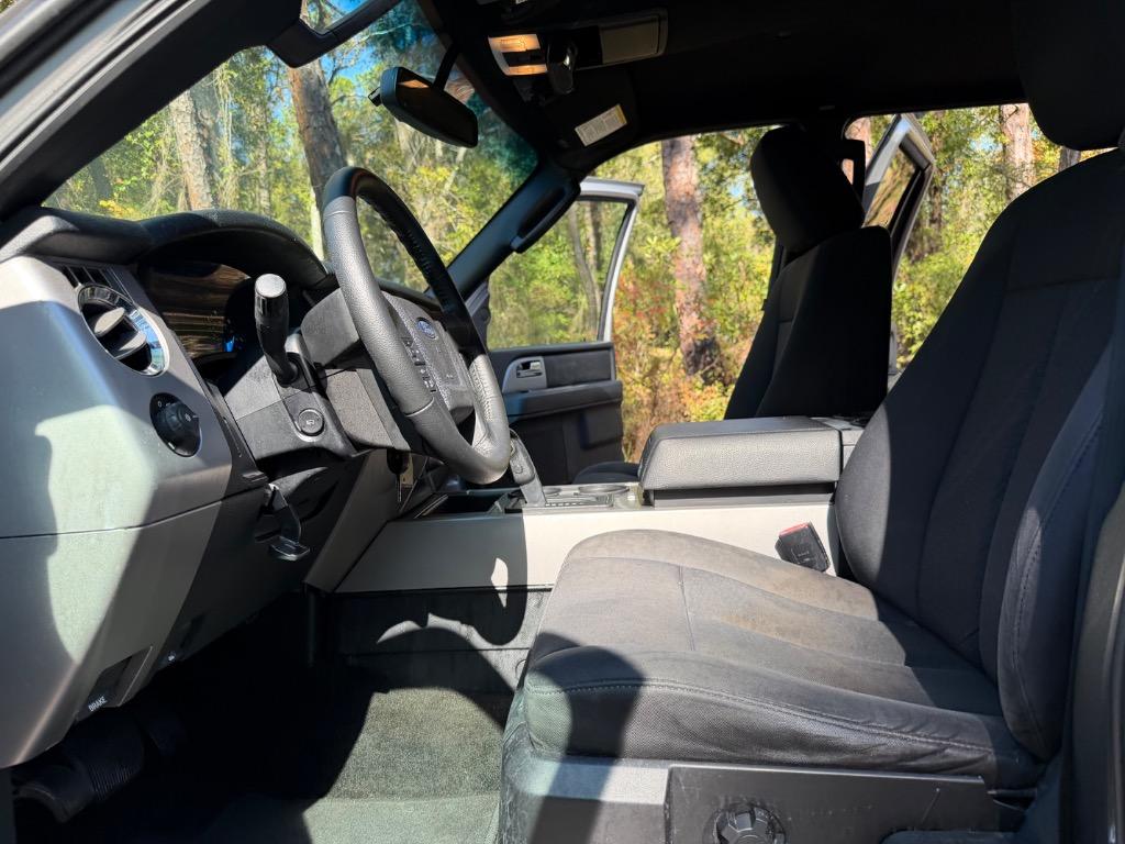 2017 Ford Expedition - $13,900