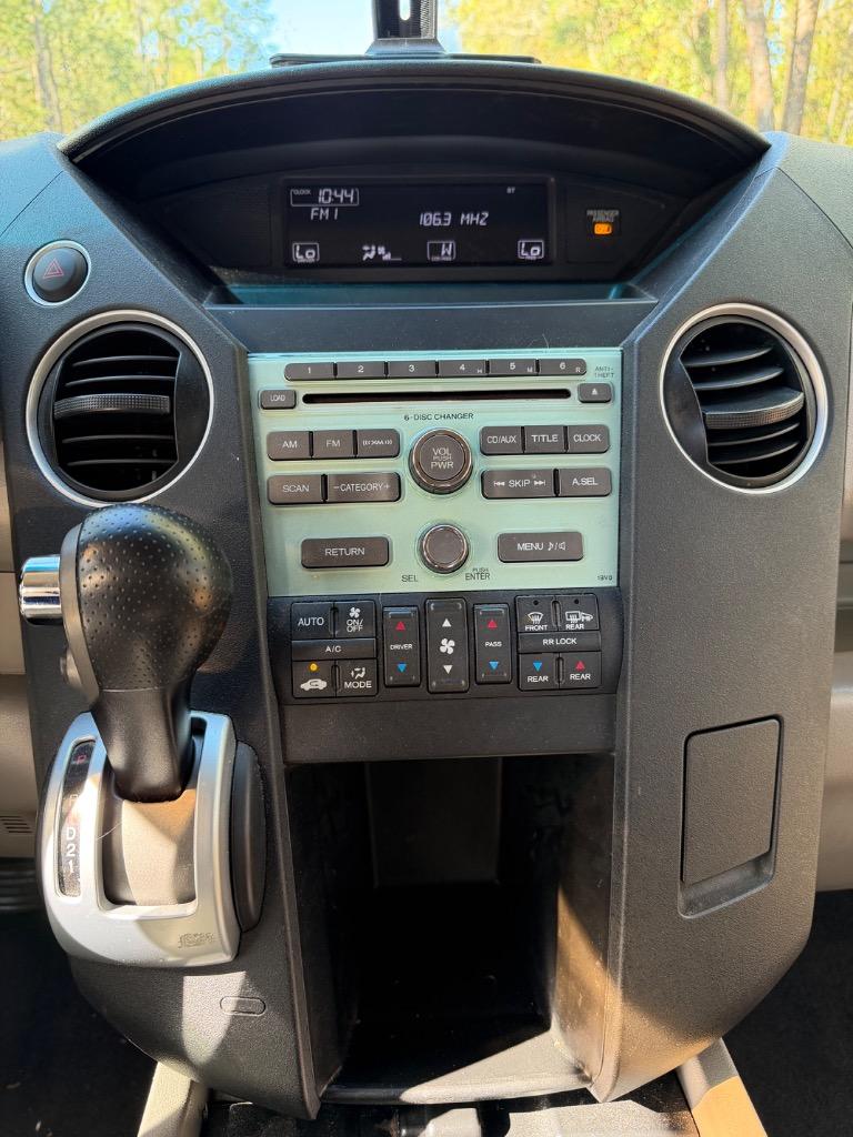 2010 Honda Pilot - $8,900