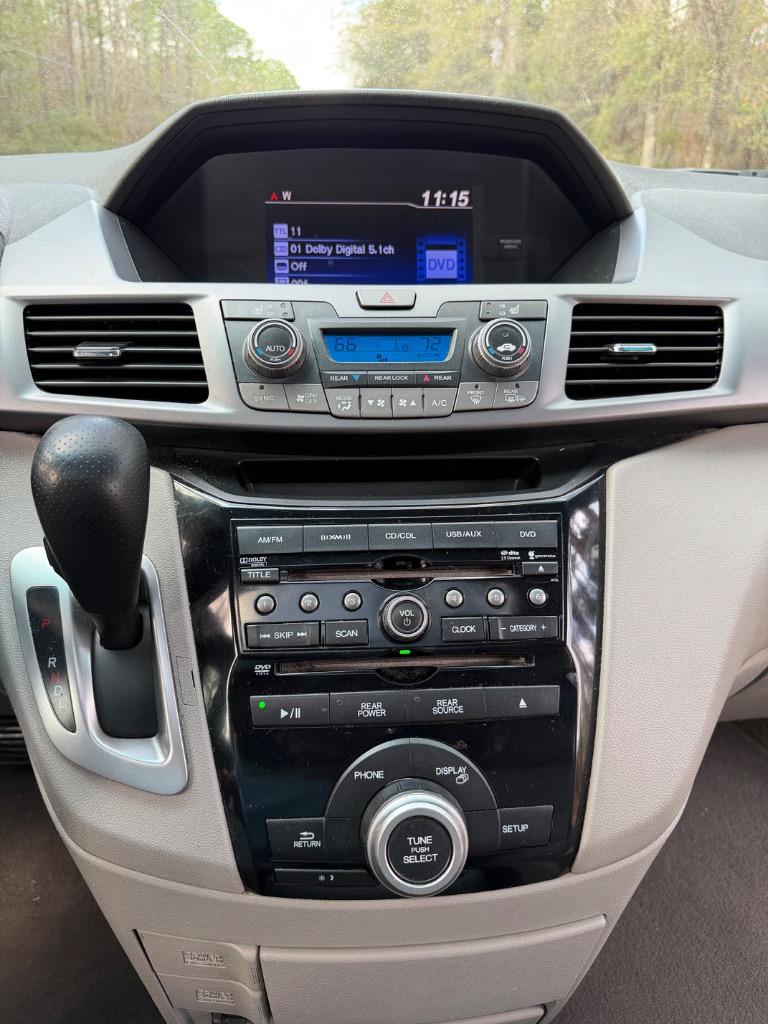 2011 Honda Odyssey - $9,900