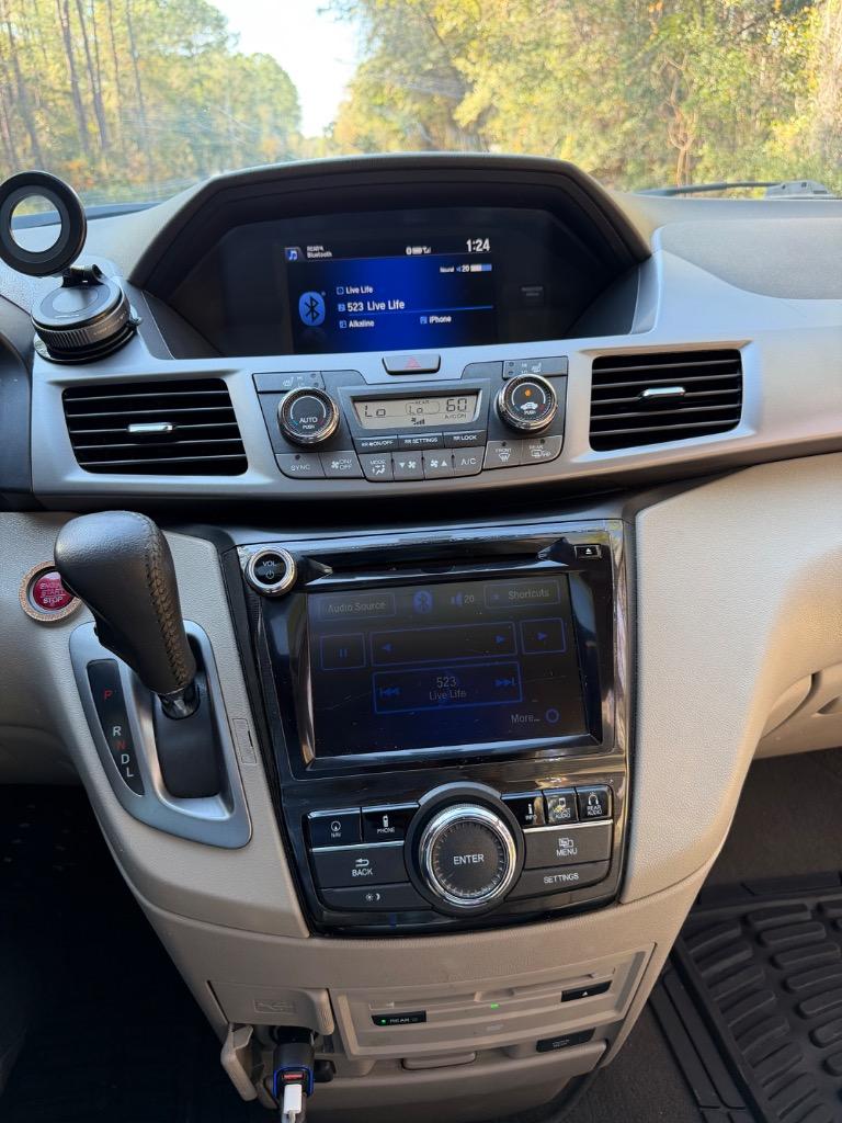 2016 Honda Odyssey - $13,900