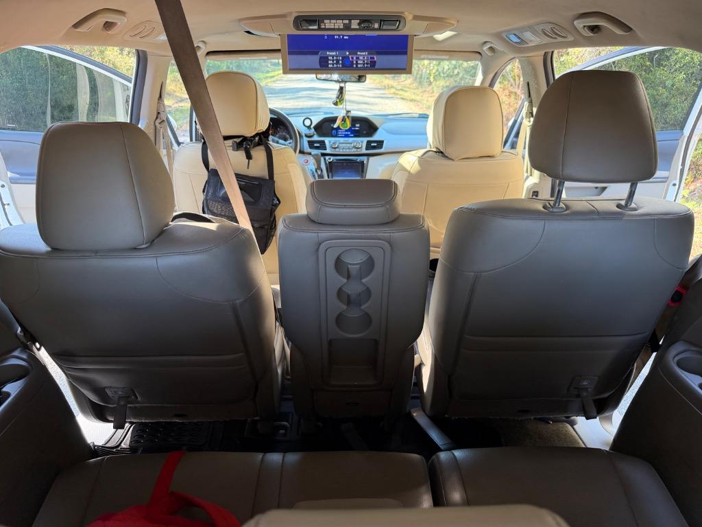 2016 Honda Odyssey - $13,900