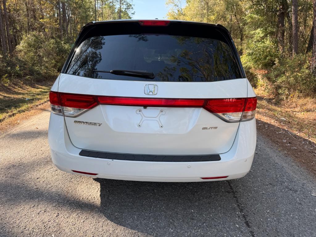 2016 Honda Odyssey - $13,900