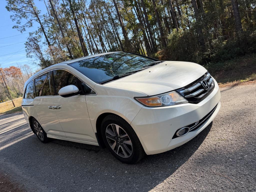 2016 Honda Odyssey - $13,900