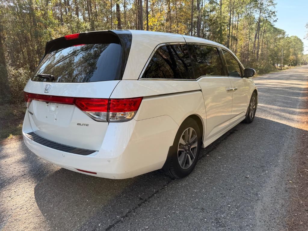2016 Honda Odyssey - $13,900