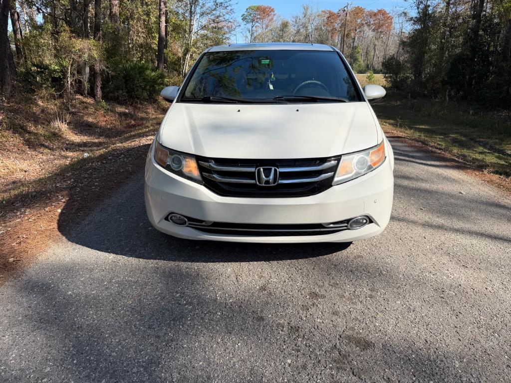 2016 Honda Odyssey - $13,900