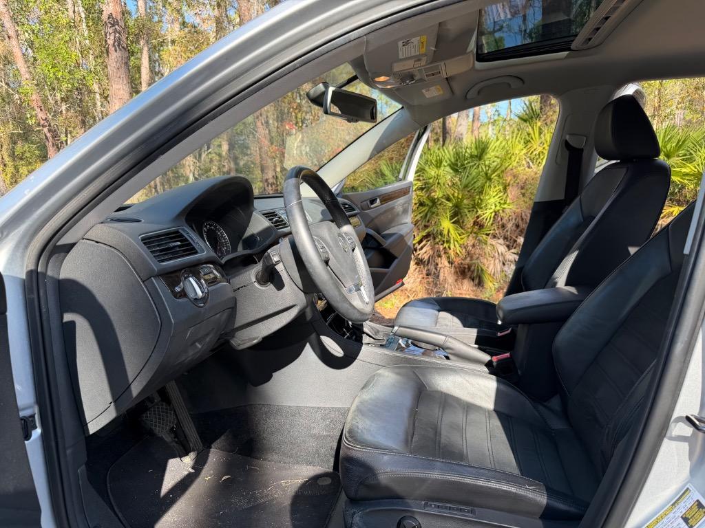 2014 Volkswagen Passat - $8,900