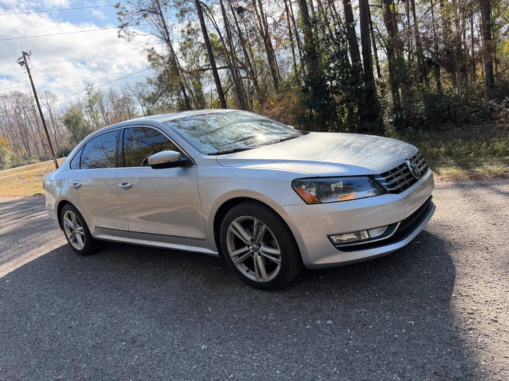 2014 Volkswagen Passat - $8,900