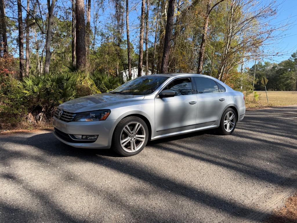 2014 Volkswagen Passat - $8,900