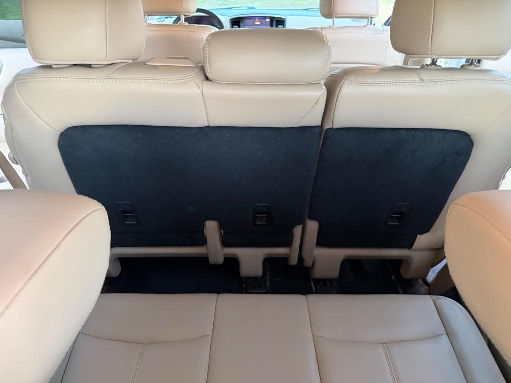 2017 Nissan Pathfinder - $11,900