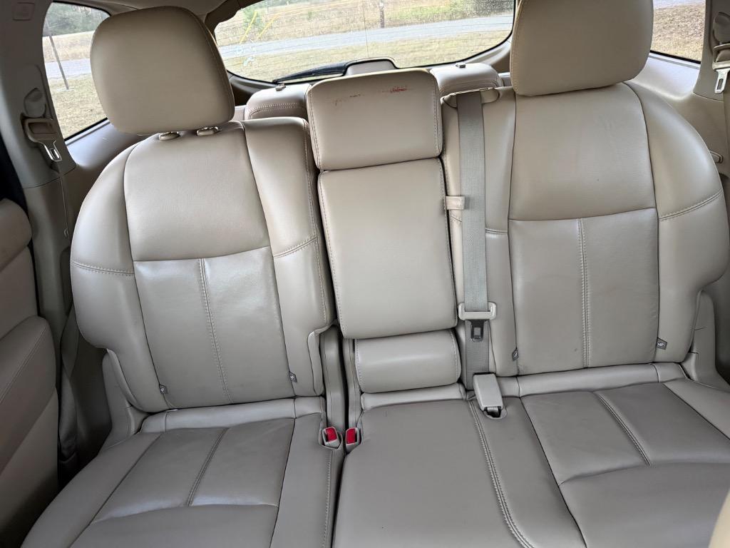 2017 Nissan Pathfinder - $11,900