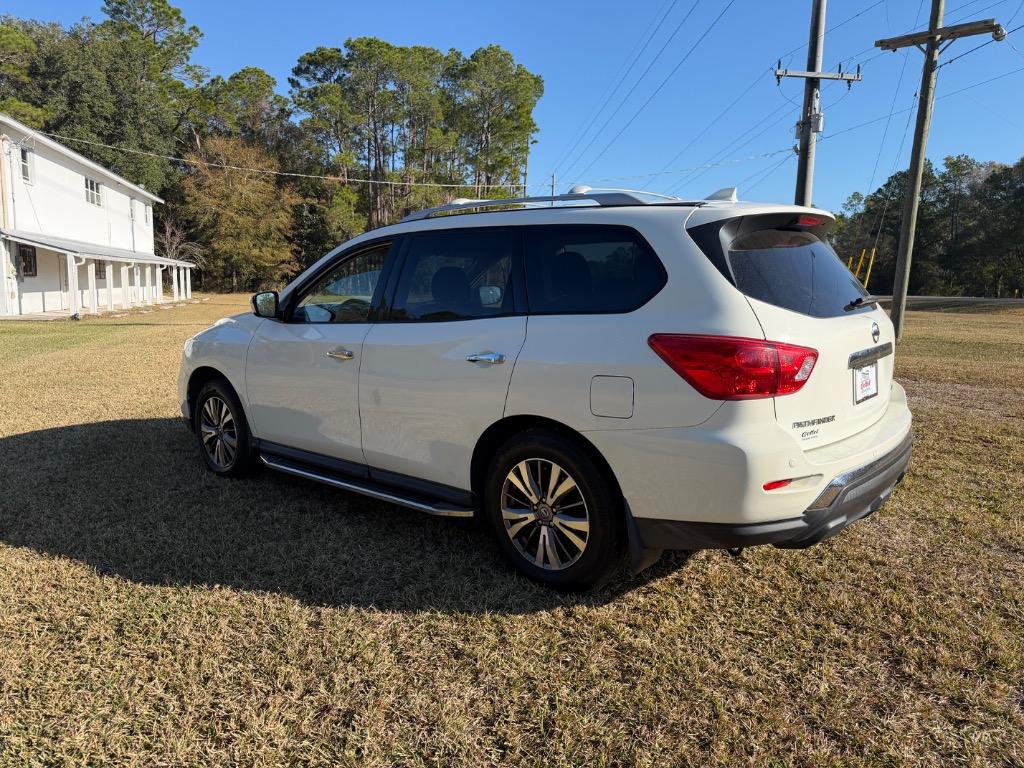 2019 Nissan Pathfinder - $13,900