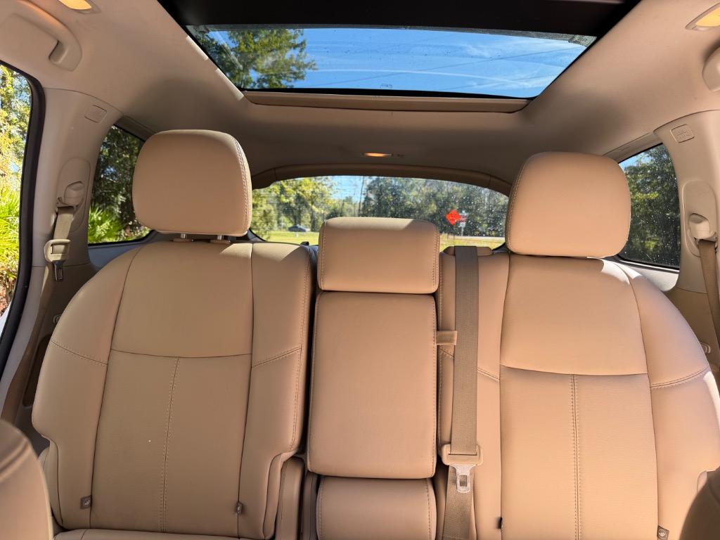 2015 Nissan Pathfinder - $8,900