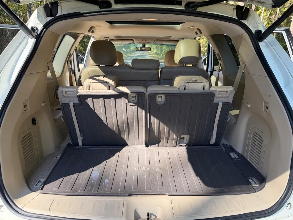 2015 Nissan Pathfinder - $8,900